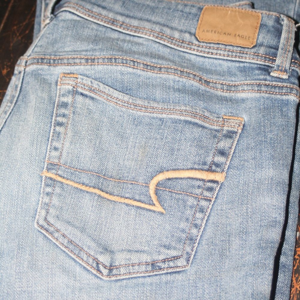 8 Xlong American Eagle Bootcut Jeans